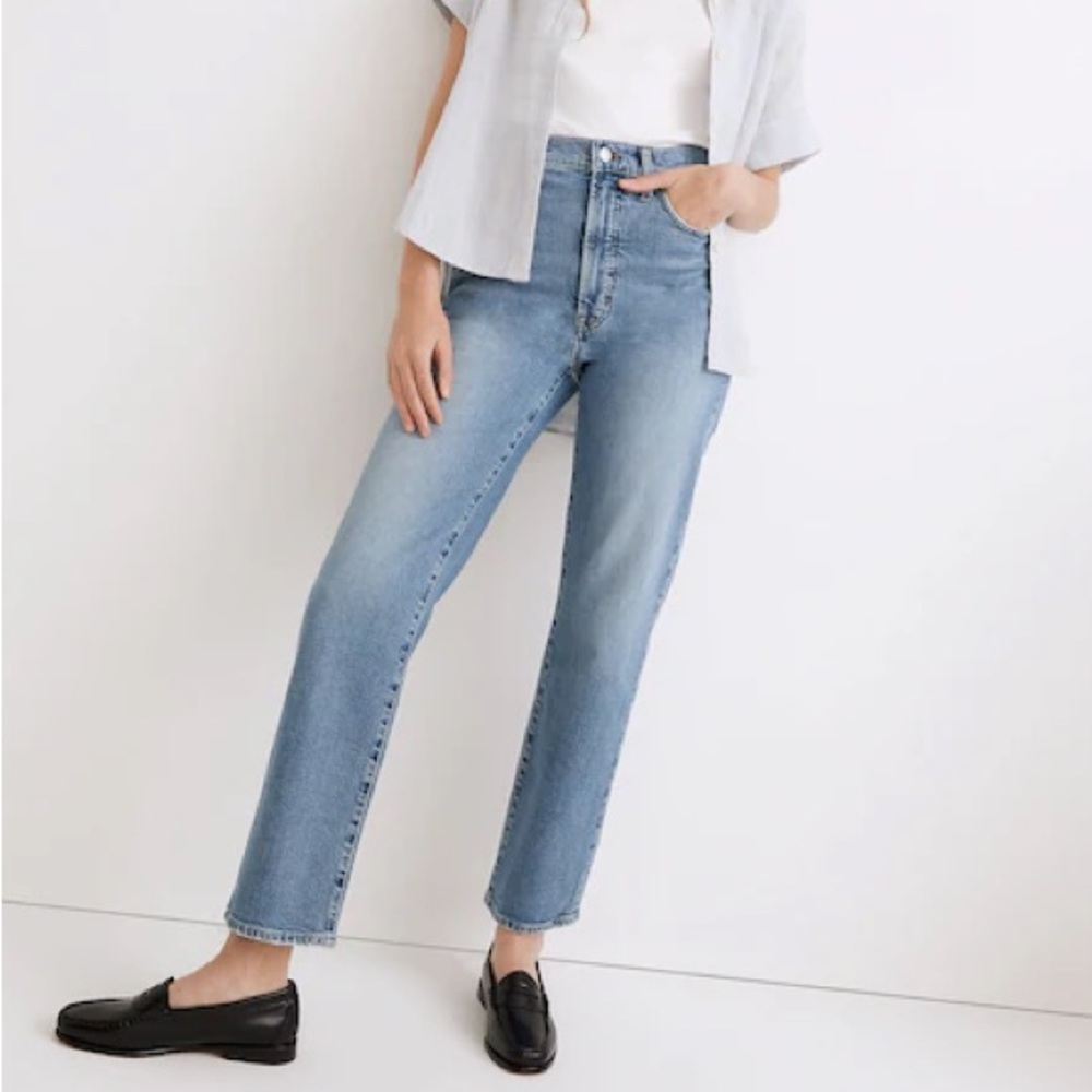 Madewell The Perfect Vintage Straight Jeans in Montville Wash
